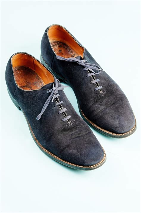 Elvis Presley’s actual blue suede shoes are up for auction.